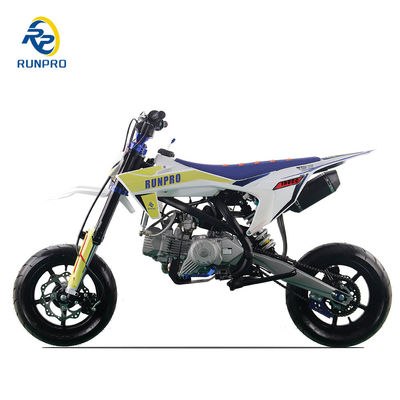 Motor Viertakt Runpro 190cc Olie koeler Pit Bike voor GP Moto Dirt Bike liefhebbers