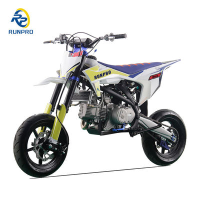 Motor Viertakt Runpro 190cc Olie koeler Pit Bike voor GP Moto Dirt Bike liefhebbers
