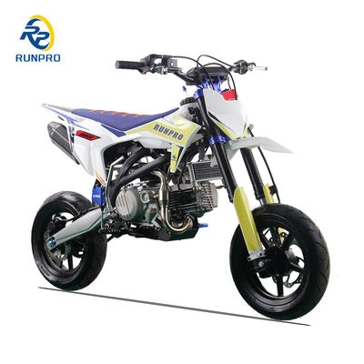 Motor Viertakt Runpro 190cc Olie koeler Pit Bike voor GP Moto Dirt Bike liefhebbers