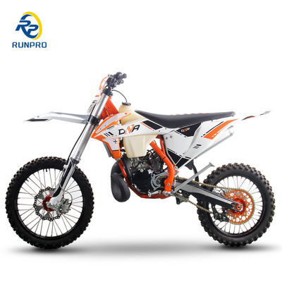 320mm grondvrijheid 2024 2 slag 250cc Dirt Bike Motorcycle met waterkoeling