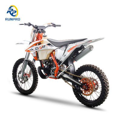 320mm grondvrijheid 2024 2 slag 250cc Dirt Bike Motorcycle met waterkoeling