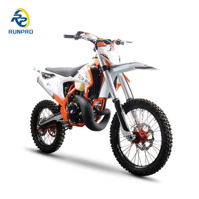 320mm grondvrijheid 2024 2 slag 250cc Dirt Bike Motorcycle met waterkoeling