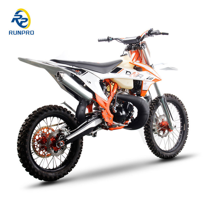 320mm grondvrijheid 2024 2 slag 250cc Dirt Bike Motorcycle met waterkoeling